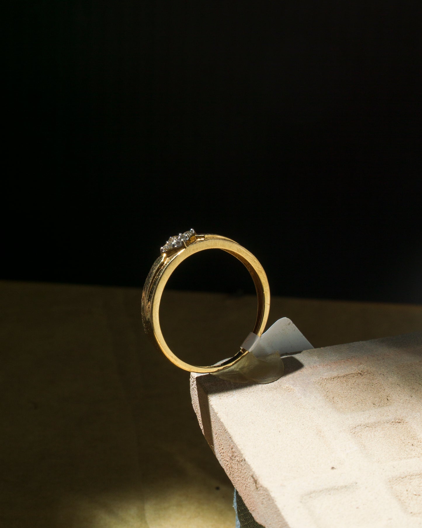 Noble Zephyr - Diamond Ring