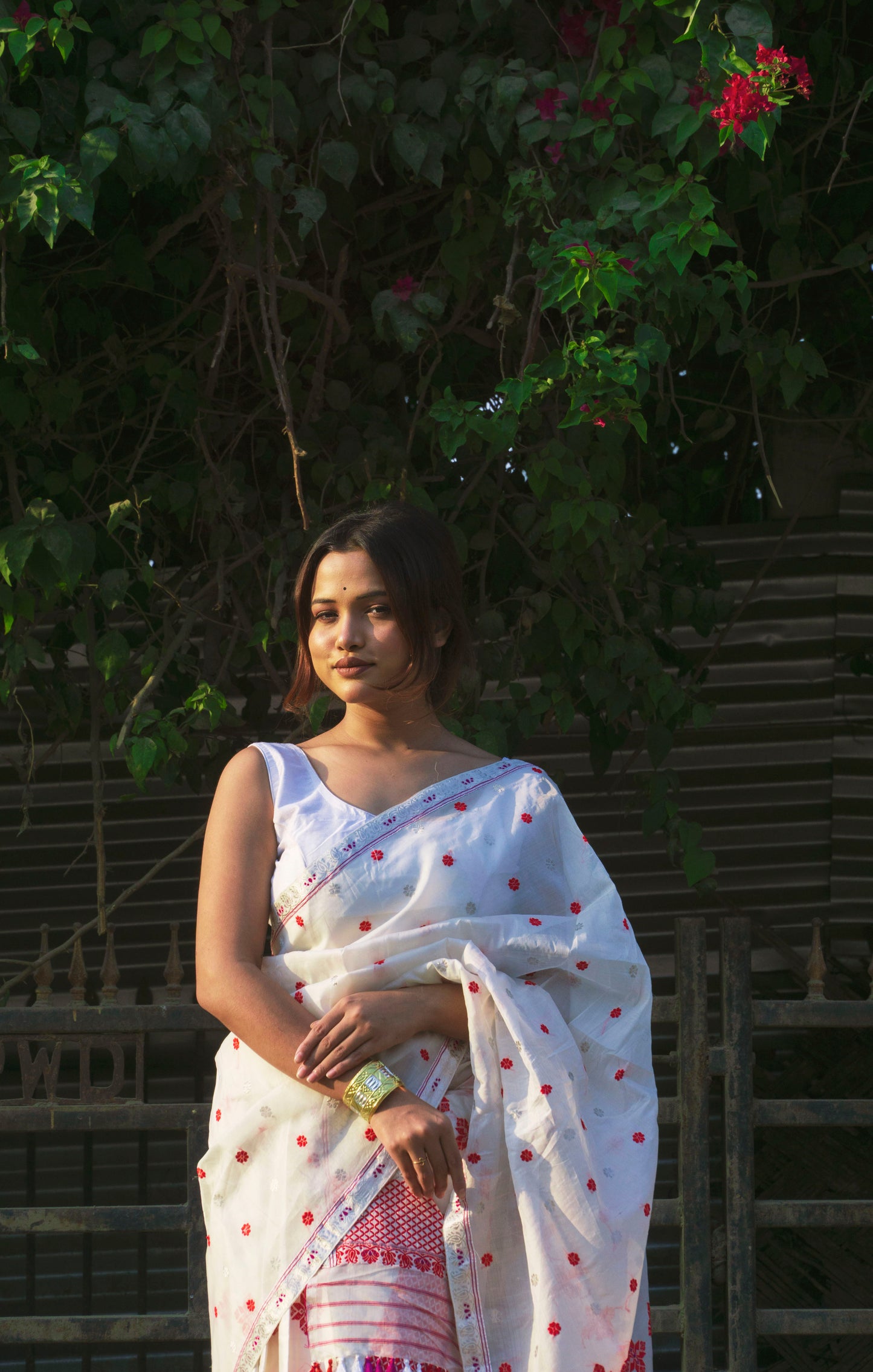 Shankha - Traditional Handwoven Assamese Mekhela Chador