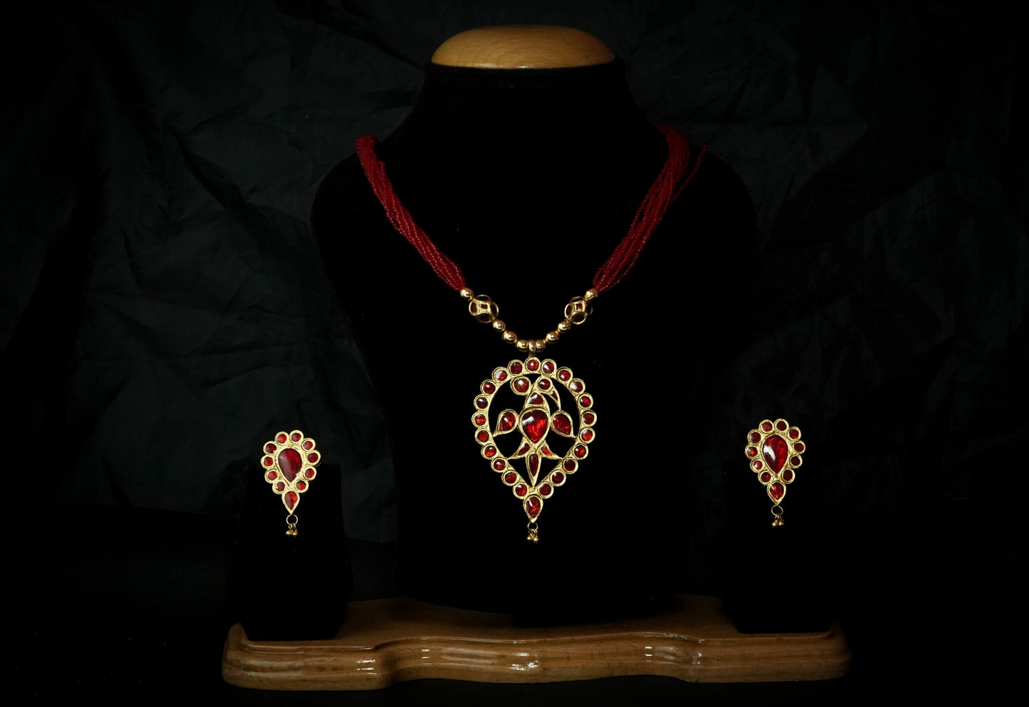 Sen Dugdugi Pendant and Earring with Red Stone - Assamese Jewellery