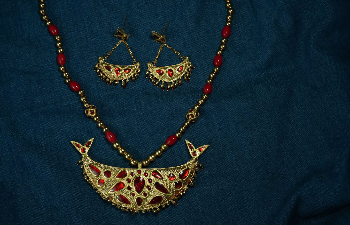 Silver Traditional Jewellery - Junbiri Pendant and Earring with Red Stones