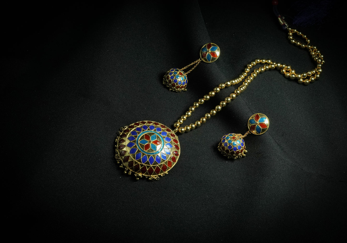 Traditional Jewellery - Japi Pendant and Earring with Multicoloured Meenakari