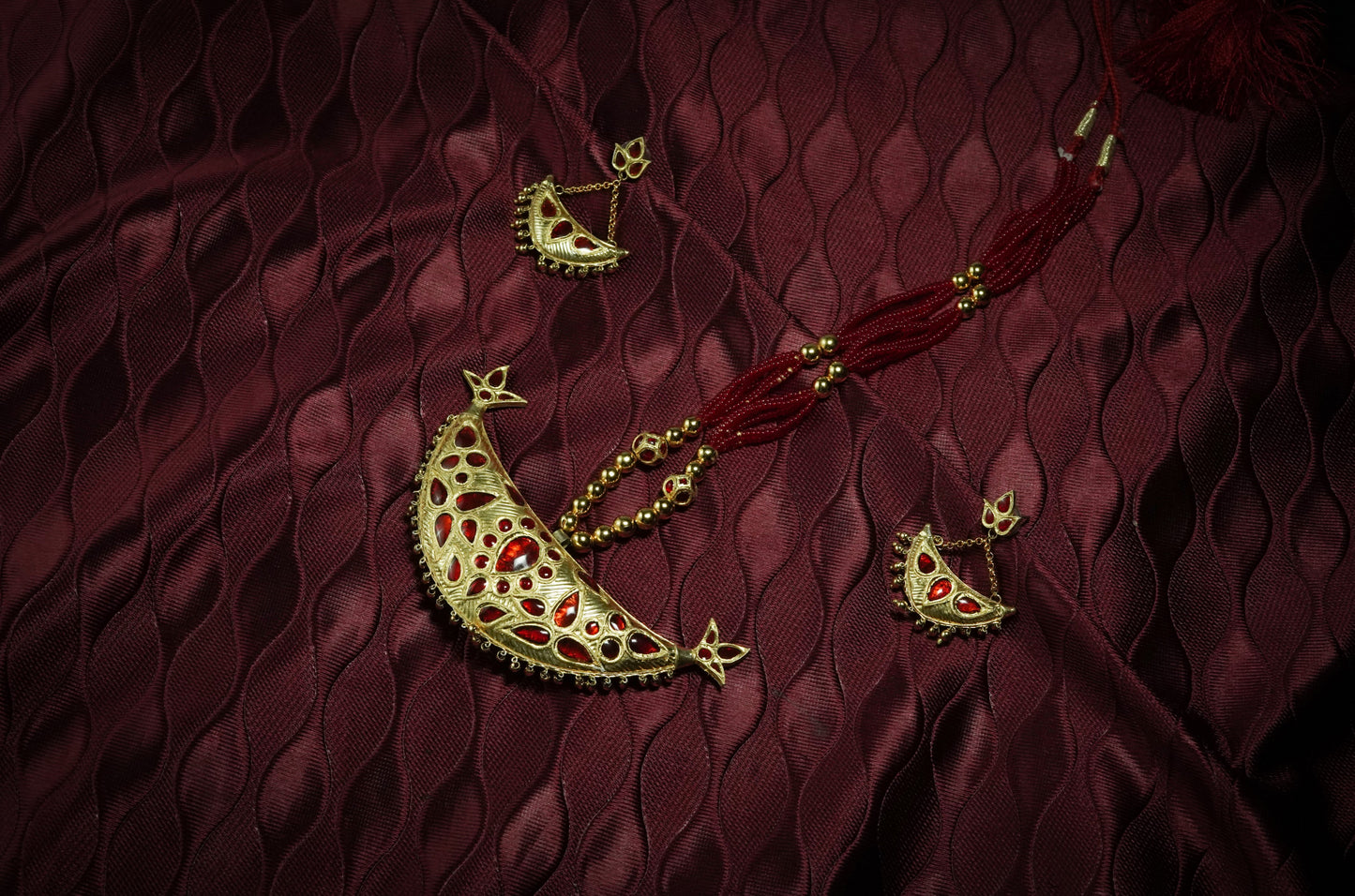 Traditional Jewellery - Junbiri Pendant and Earring with Red Stone