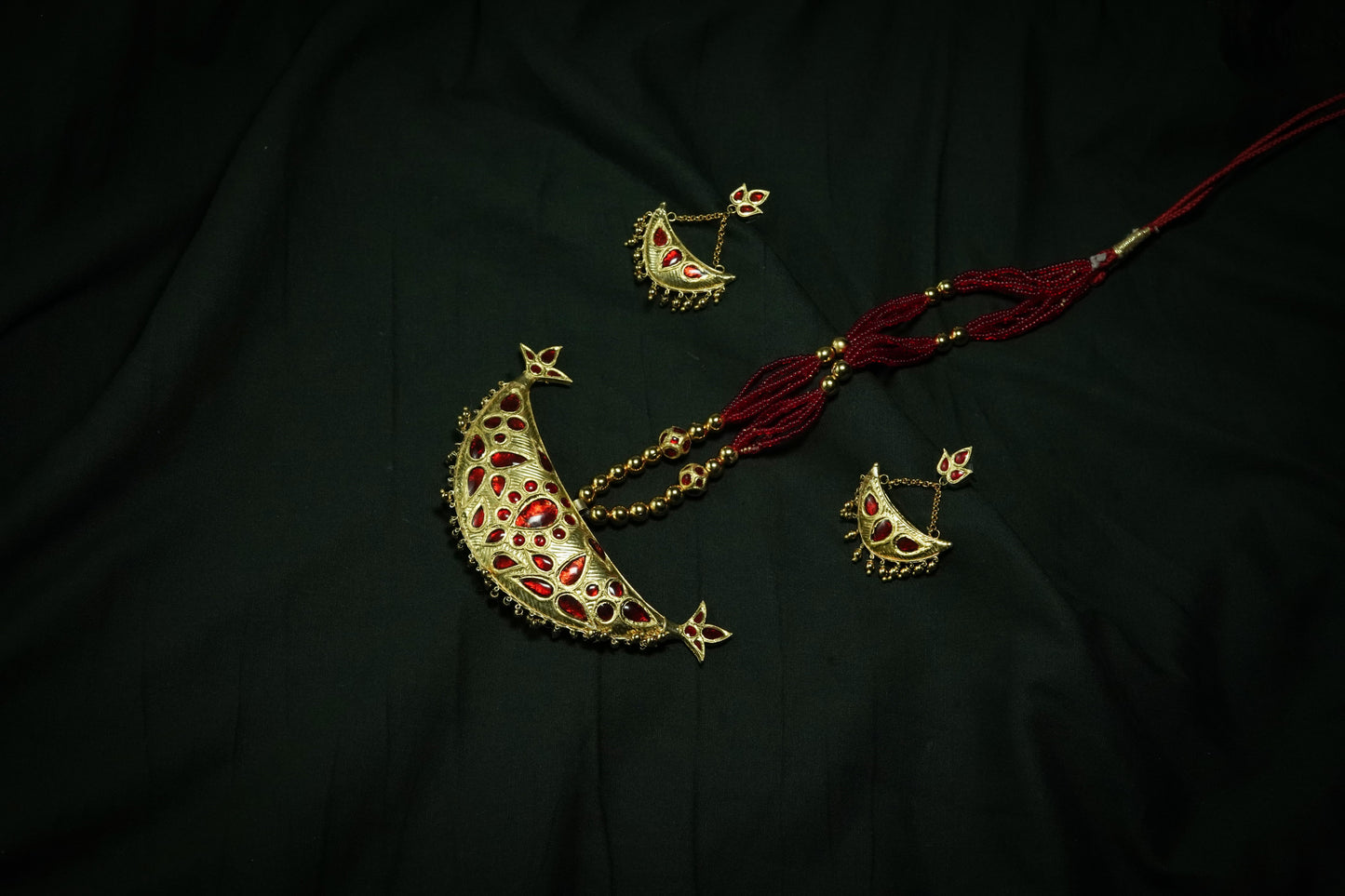 Traditional Jewellery - Junbiri Pendant and Earring with Red Stone