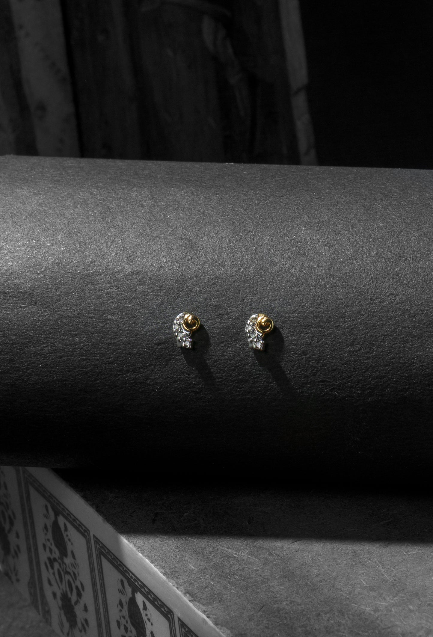 Diamond Stud Earring - Feather Detailed