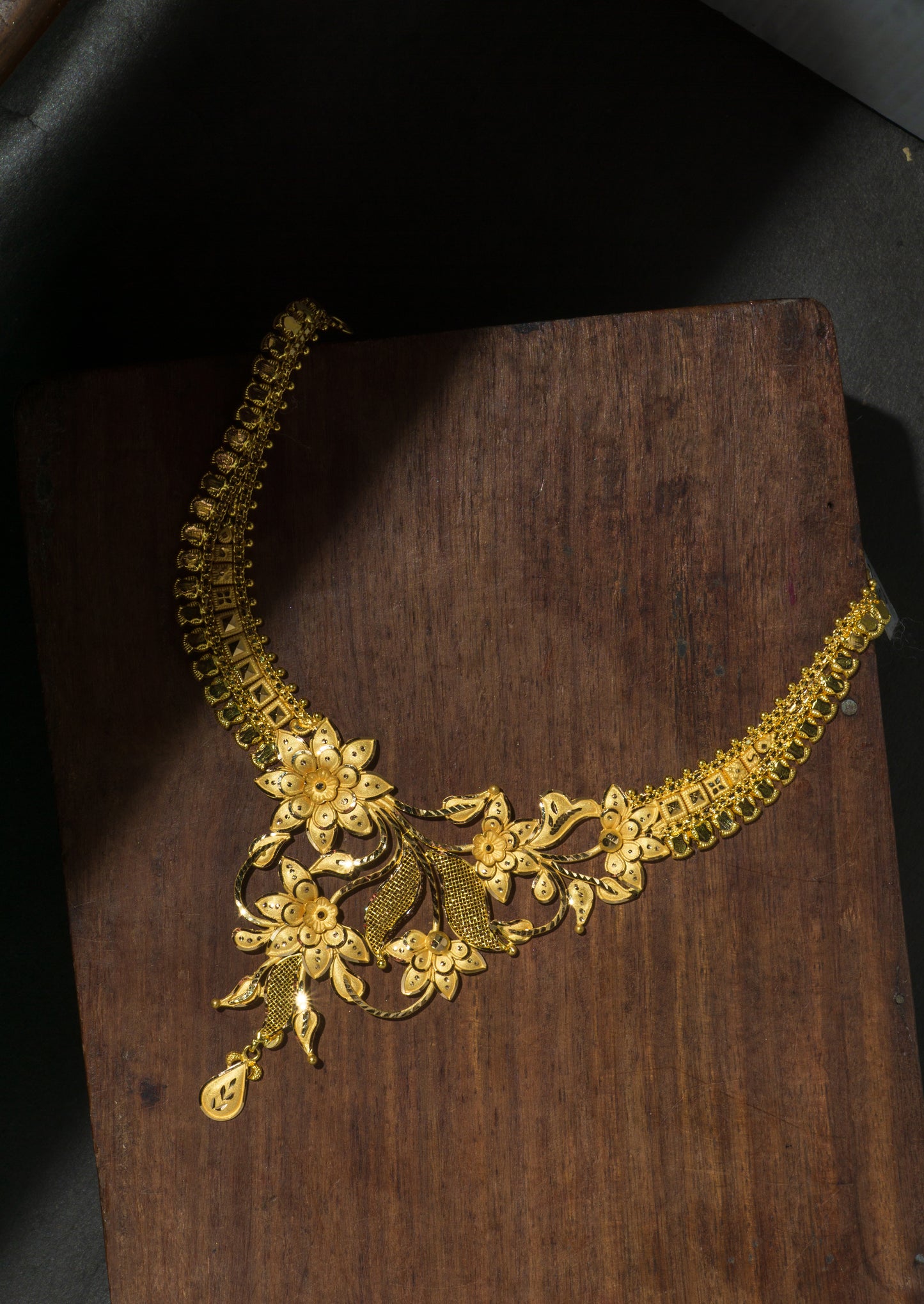 Gold Floral Bengali Bridal Necklace