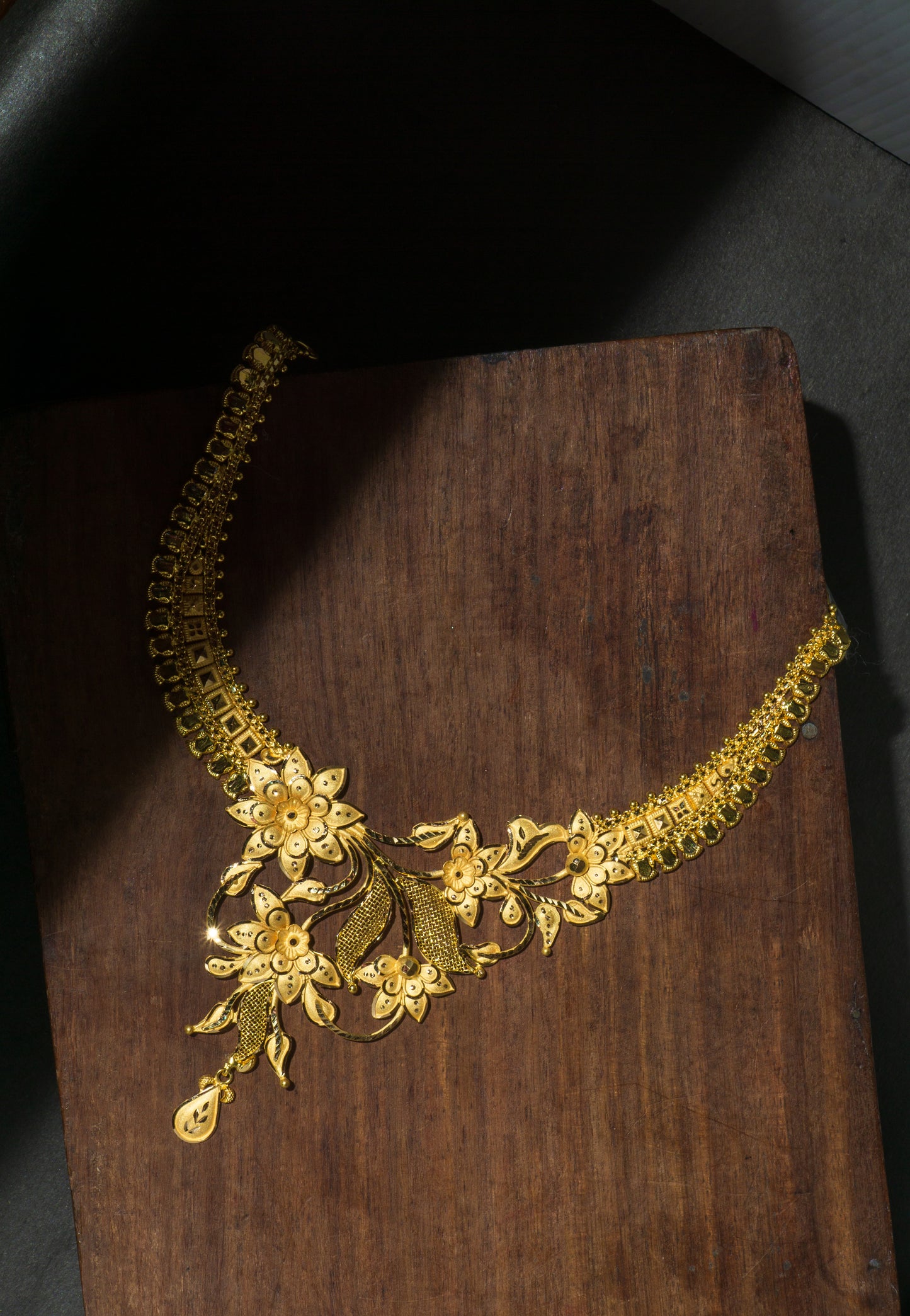 Gold Floral Bengali Bridal Necklace