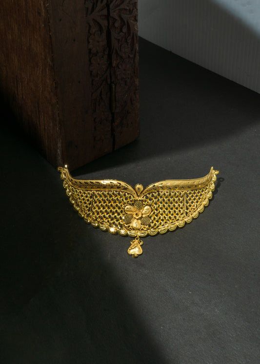 Gold Choker Necklace for Bengali Bride