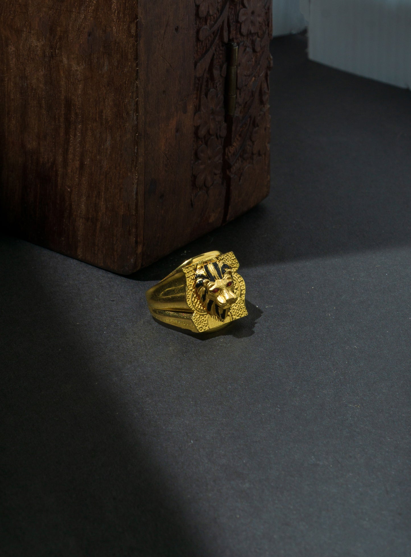 Gold Lion Embedded Ring for Men